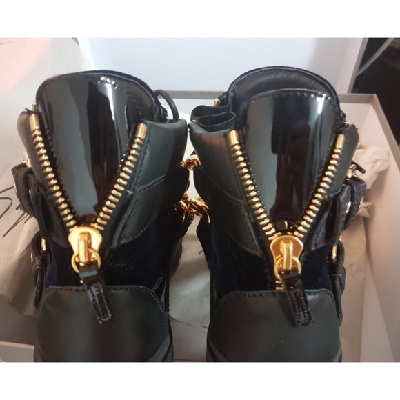 {SOLD} Giuseppe Zanotti Double Gold Chain - Picture 4 of 8